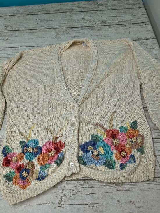 Sweaters - Vintage Connexion Au Contraire Floral Beaded Embroidered Cardigan Sweater Cream